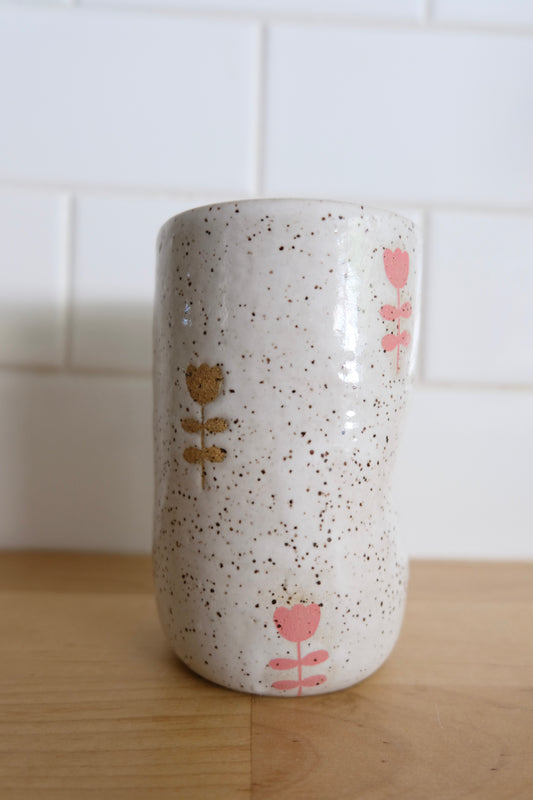 Tulip Thumb Tumbler